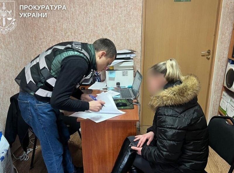 У Києві матір змушувала 9-річного сина голим спати у туалеті