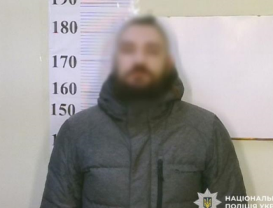 У Києві пасажир порізав ножем обличчя водію трамвая