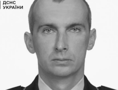 У Києві помер рятувальник, який потрапив під повторний удар РФ