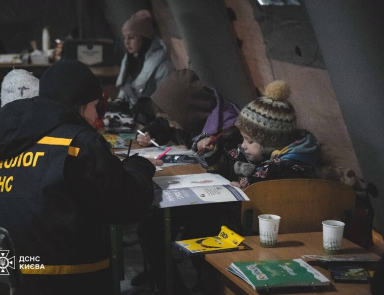 У Києві відновили водопостачання, на черзі – тепло