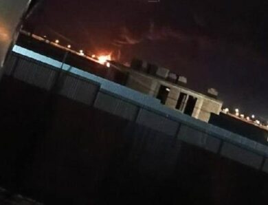 У РФ поскаржилися на прильоти і пожежу у порту