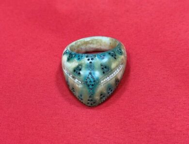 У Туреччині знайшли перстень лучника з перлинами віком понад 800 років