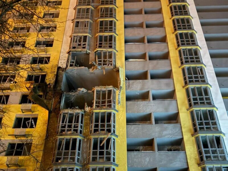 Удар Росії: у Києві тисячі будинків без опалення