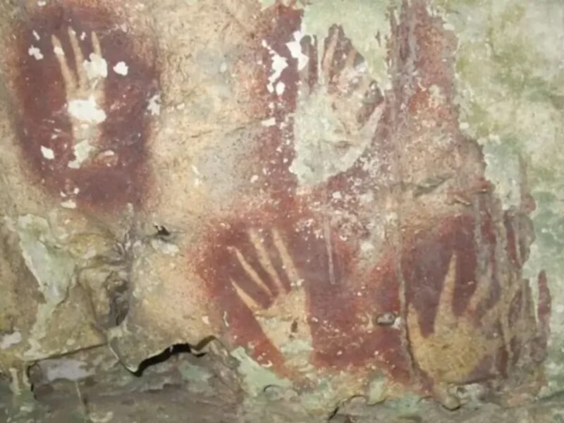 В Індонезії знайшли найдавніший у світі відбиток людської долоні