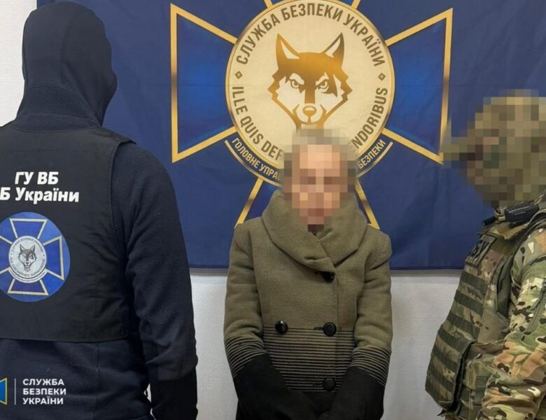 В Одесі агентка ГРУ під виглядом вигулу собак коригувала удари росіян