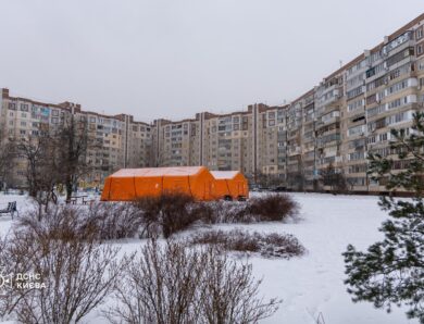 В Україні нові відключення через обстріли і сніг