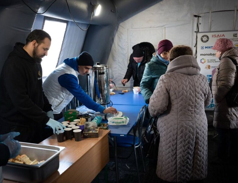 В Україні розгорнуть мобільні кухні та пункти зі спальними місцями
