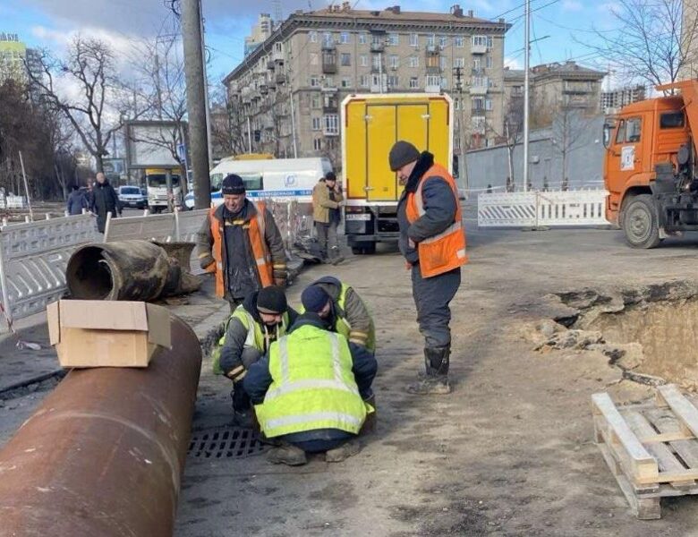 Вигрібні ями у дворах: Київводоканал зробив заяву
