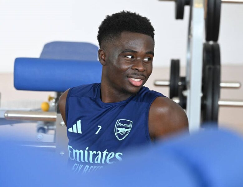 Вінгер Арсеналу залишився вірним рідному клубу, продовживши контракт