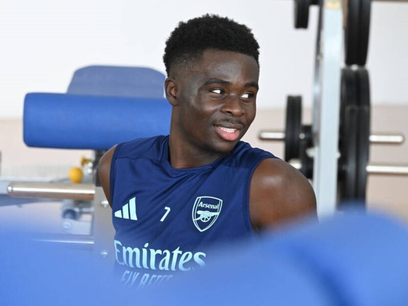 Вінгер Арсеналу залишився вірним рідному клубу, продовживши контракт