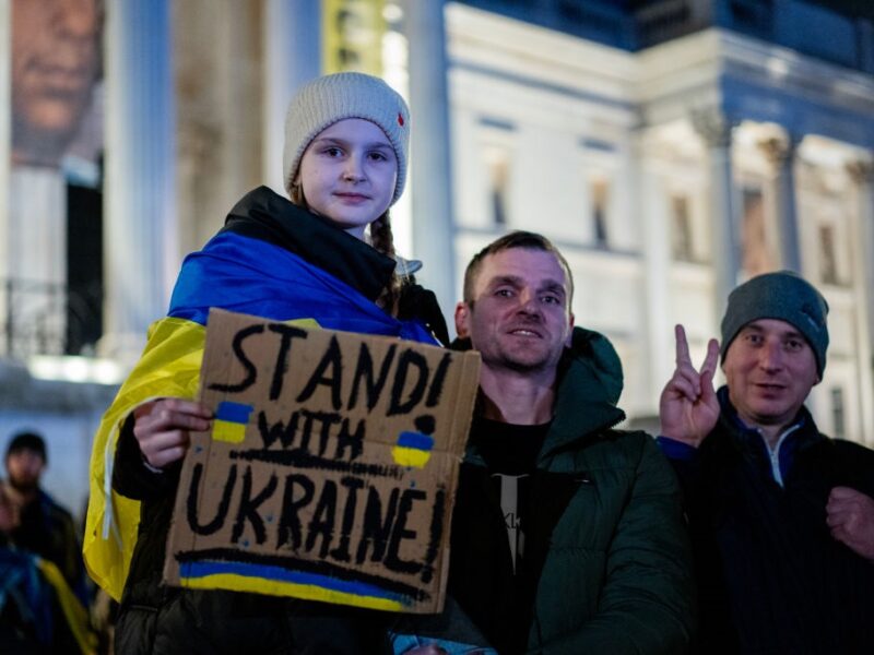 “ЄС буде повертати біженців в Україну”: в ЦПД викрили російський фейк