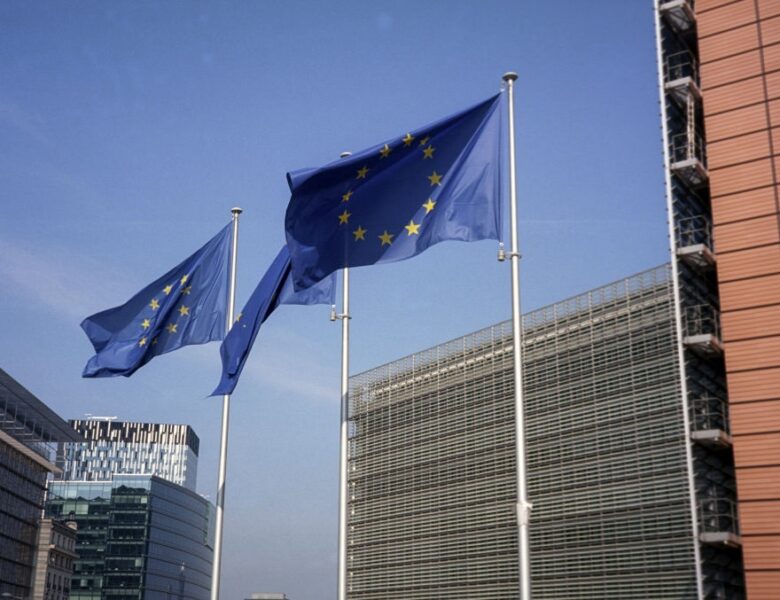 Єврокомісія анонсувала оприлюднення умов кредиту для України