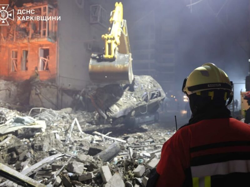З-під завалів у Харкові деблокували тіло дитини
