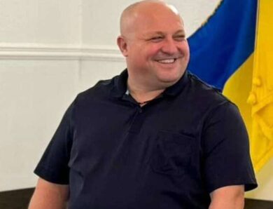 За ґрати до весни суд відправив у СІЗО топмитника Красноїльська через контрабанду iPhone