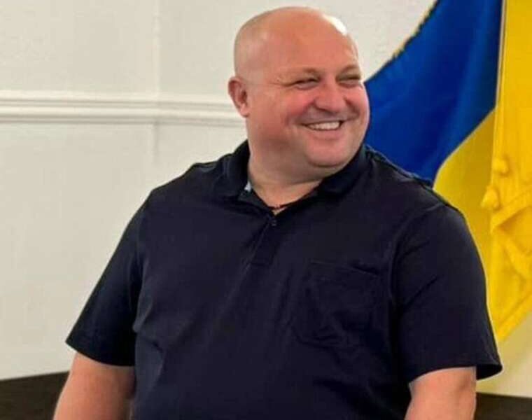 За ґрати до весни суд відправив у СІЗО топмитника Красноїльська через контрабанду iPhone