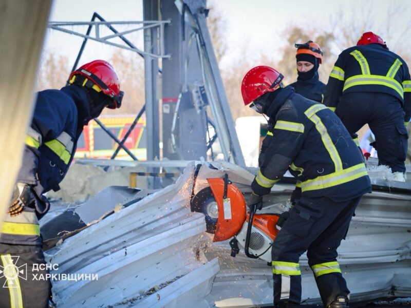 Завершено рятувальні роботи на терміналі Нової пошти під Харковом