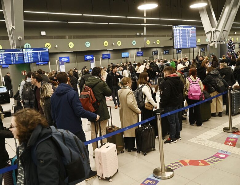 Збій радіочастот паралізував авіасполучення в Греції