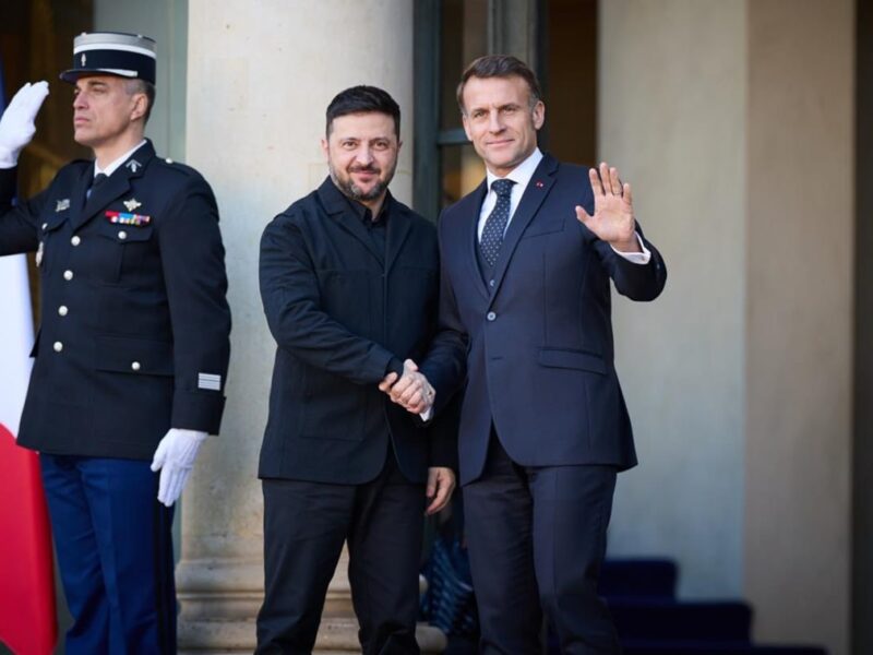 Зеленський провів зустріч із Макроном у Парижі