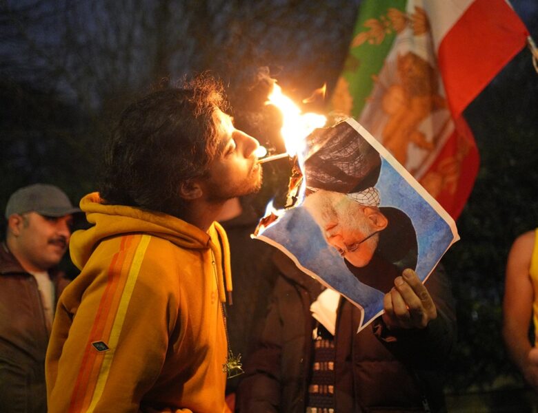 Зеленський закликав світ повалити режим в Ірані