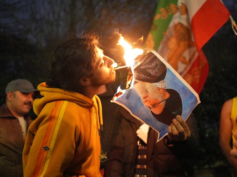 Зеленський закликав світ повалити режим в Ірані