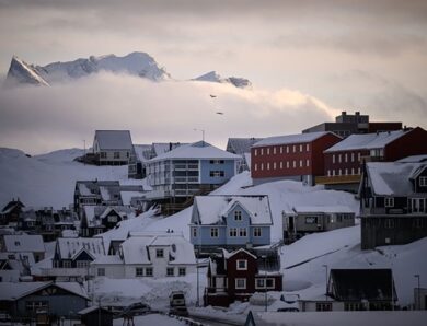 Жителям Гренландії радять зробити запас продуктів на п’ять днів