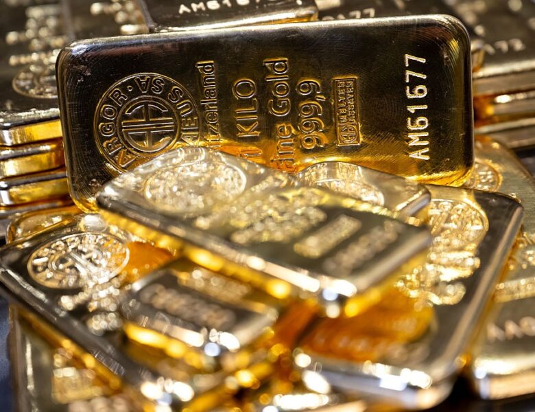 Золото та срібло розпочали рік зі зростання