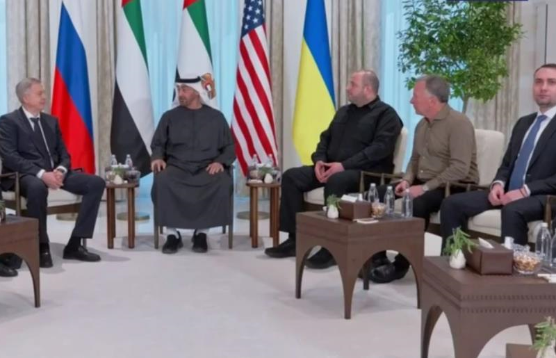 Зустріч в Абу-Дабі: стали відомі перші подробиці