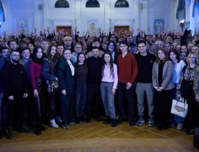 Володимир Зеленський поспілкувався з викладачами та студентами Київського авіаційного інституту