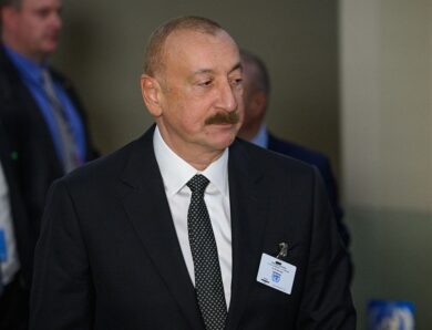 Алієв звинуватив РФ в ударах по посольству в Києві