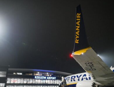 Атака РФ на Україну: Польща закрила два аеропорти