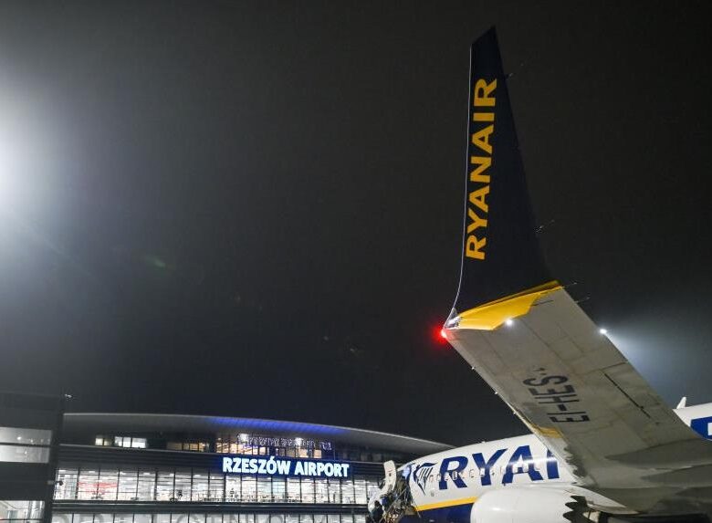 Атака РФ на Україну: Польща закрила два аеропорти