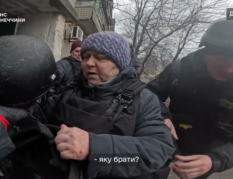 На Донеччині триває евакуація: “Фенікс” вивозить людей з Дружківки