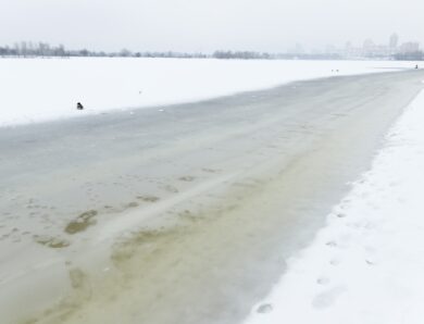 Через потепління киянам радять оминати водойми