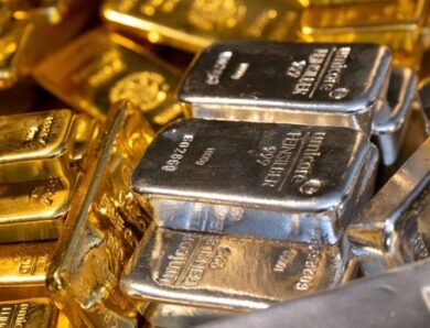 Чому обвалилося золото та в чому зберігати заощадження