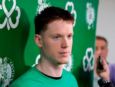 Дебют у Бостоні: українець зіграв перший матч