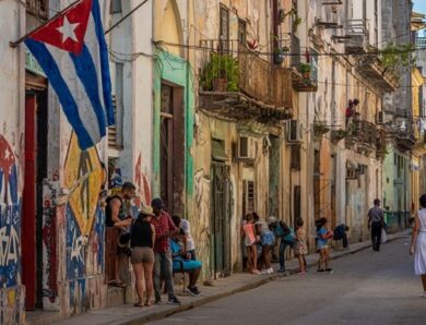 Держдеп США звинуватив владу Куби у переслідуванні американського дипломата