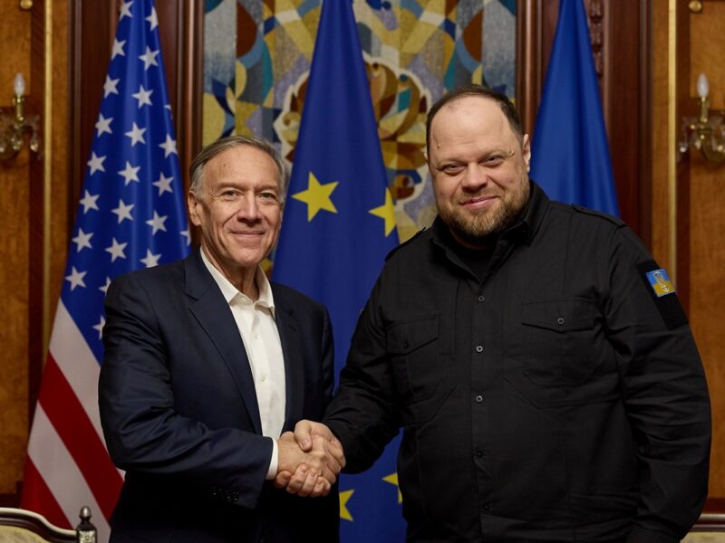 До Києва з візитом прибув ексдержсекретар США Помпео