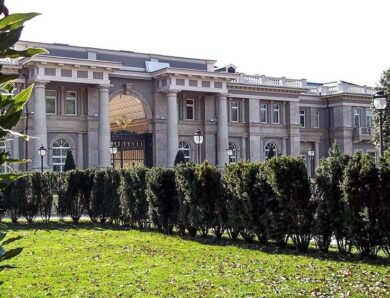 Друзі Путіна добудували йому палац, а залишок коштів віддали Кабаєвій – ФБК