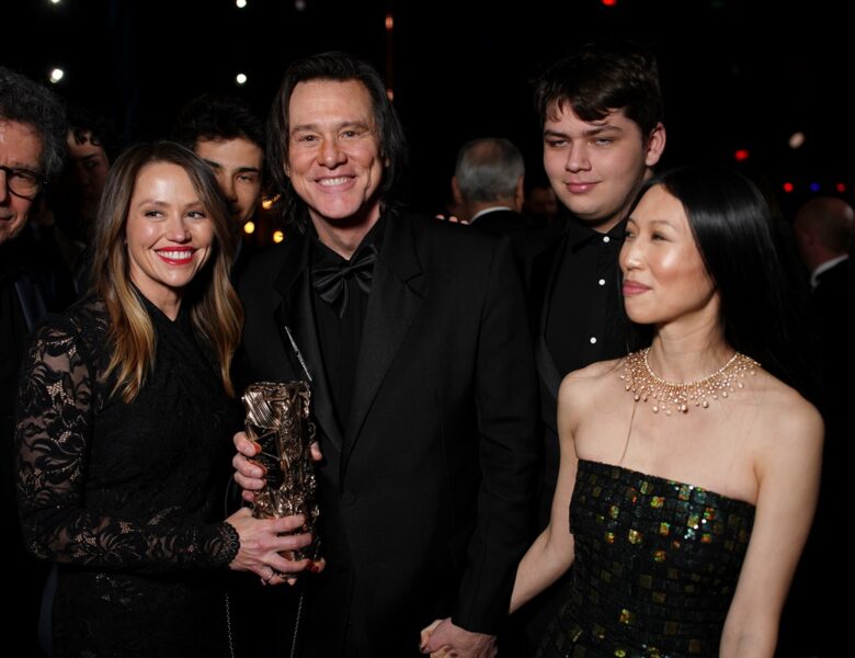 Джим Керрі вперше вивів у світ нову кохану