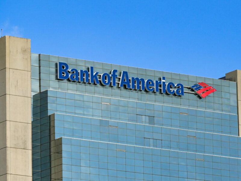 Ексбанкір Bank of America визнав провину у відмиванні коштів на $8 млрд