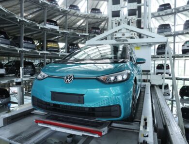 Електромобілі Volkswagen обігнали Tesla в Європі