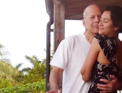 Емма Гемінг розповіла, як спілкується з Брюсом Віллісом після його переїзду