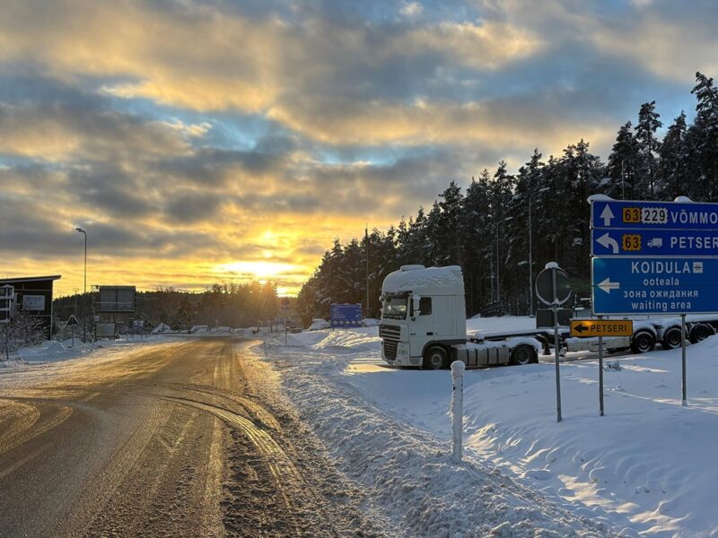 Естонія тимчасово закриє нічний рух на кордоні з РФ