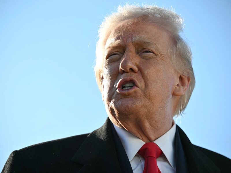 Фактично половина американців назвали Трампа “жорстоким” і “корумпованим”