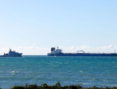 Франція змусила російський танкер залишити її води