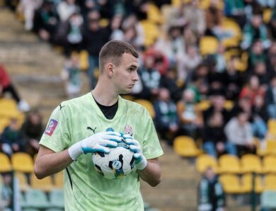 Голкіпер Зорі відзначив інтерес Валенсії і назвав причину відсутності угоди