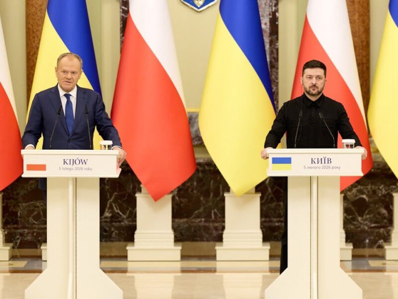 Спілкування Володимира Зеленського й Дональда Туска з медіа