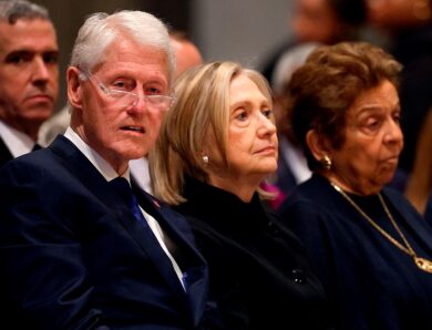 Клінтони погодилися свідчити у справі Епштейна