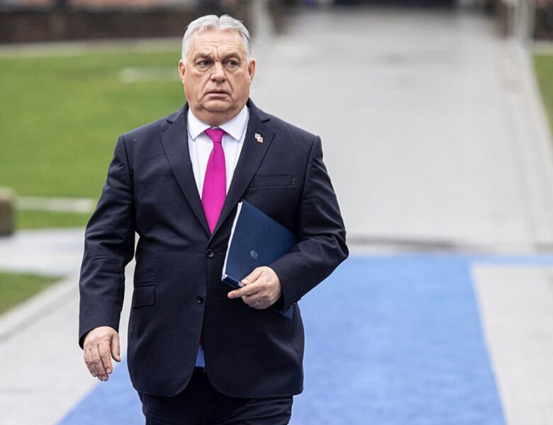 Кредит у &euro;90 млрд для України: ЗМІ назвали сценарії подолання вето Обрана