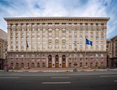 Квартира за 8 мільйонів та елітні авто топчиновнику КМДА загрожує в’язниця за спробу легалізувати сумнівні статки